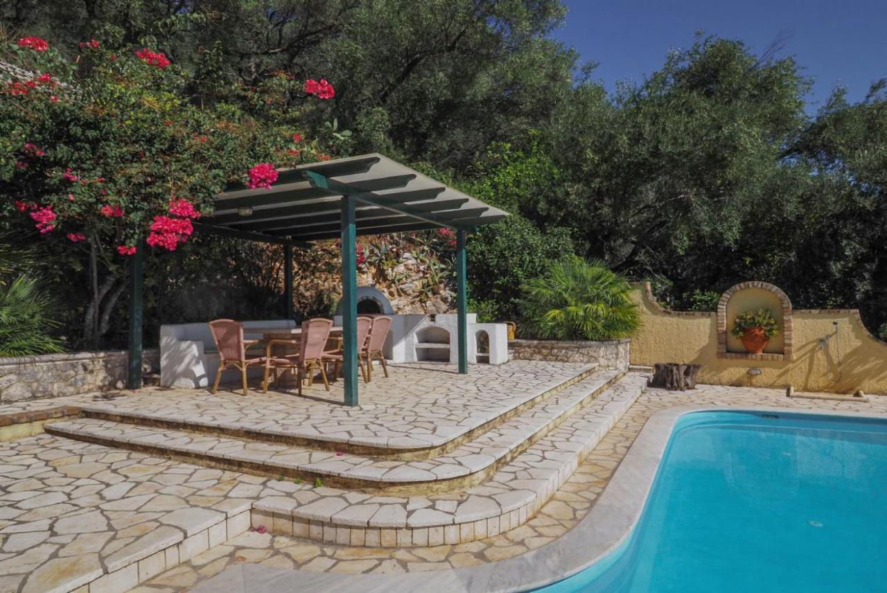 ニサキオン Ioannas Houseヴィラ エクステリア 写真